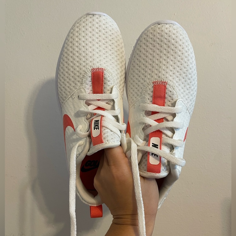 NIKE GOLF Women’s Roshe G Spikeless Golf Shoes Size 6 New - Picture 4 of 5
